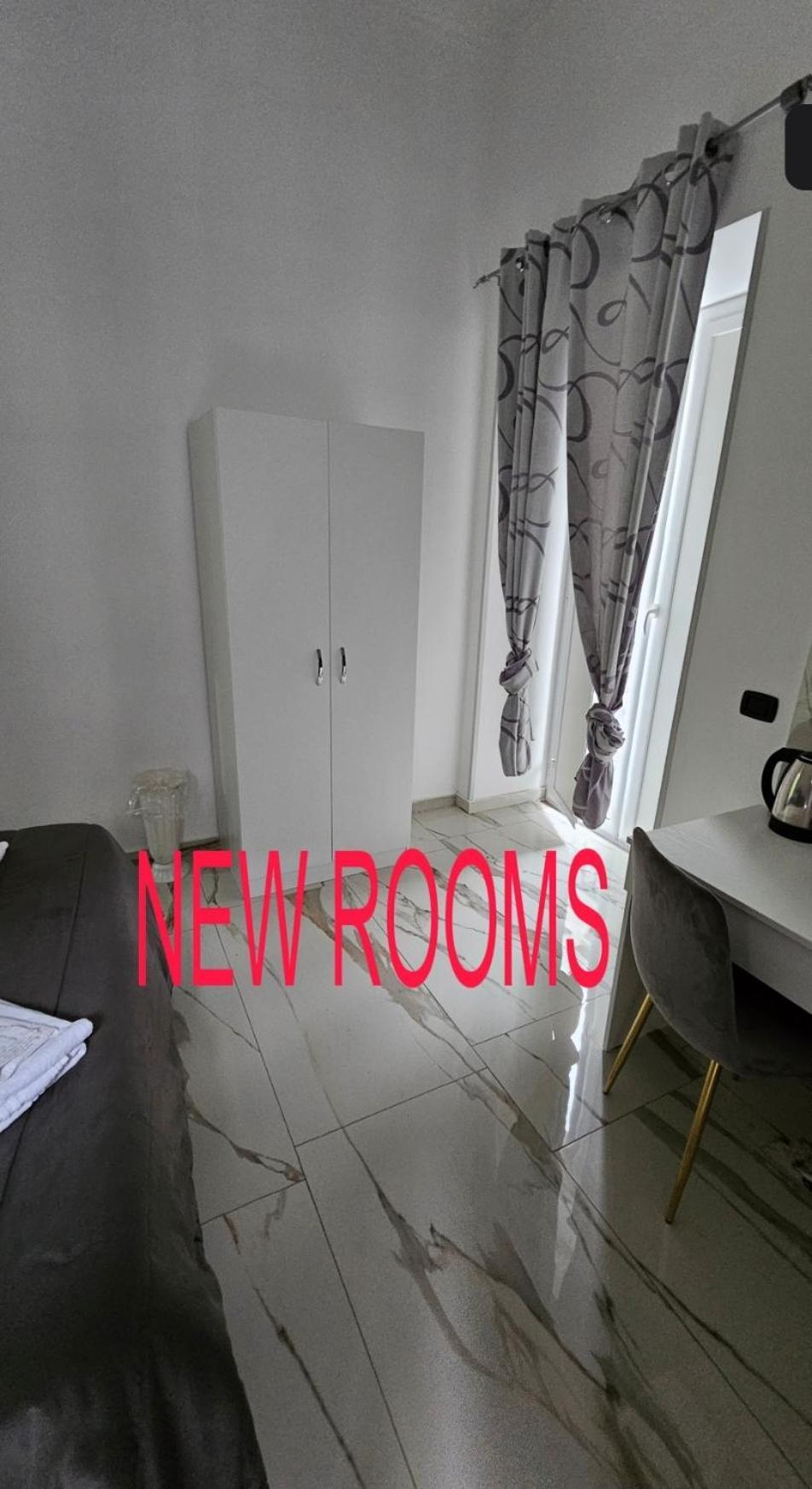 Hotel Crisari Naples Luaran gambar