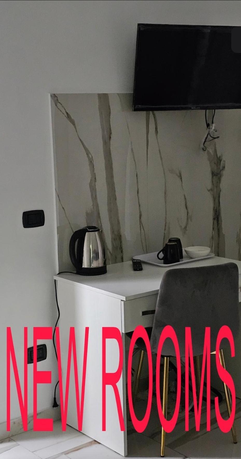 Hotel Crisari Naples Luaran gambar
